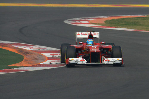 Fernando Alonso saldrá quinto en India