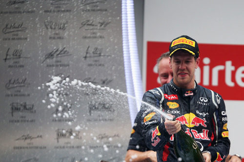 Sebastian Vettel gana por cuarta vez consecutiva