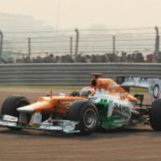 Paul di Resta solo pudo ser 12º en India