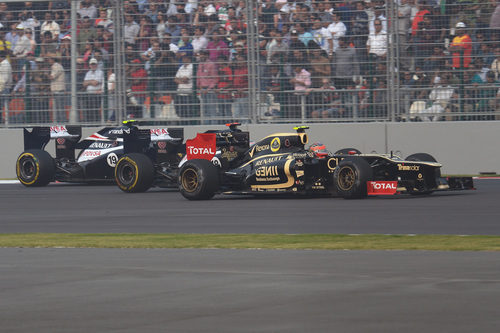 Romain Grosjean precede a los Williams