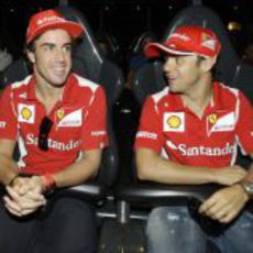 Alonso y Massa en una nueva atracción de Ferrari World