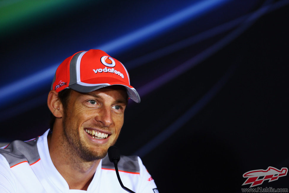 Jenson Button en la rueda de prensa de la FIA en Abu Dabi 2012