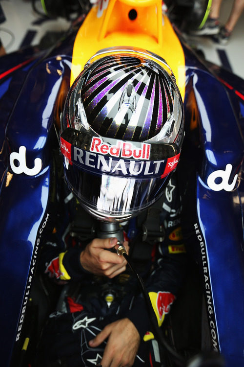 Nuevo casco de Sebastian Vettel para el GP de Abu Dabi 2012