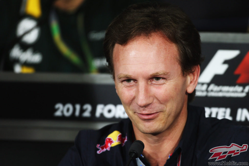 Christian Horner en la rueda de prensa de la FIA en India