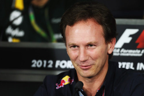 Christian Horner en la rueda de prensa de la FIA en India