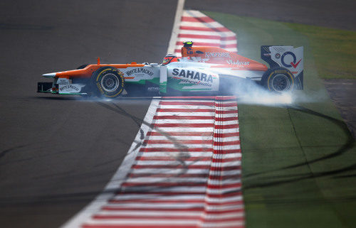 Trompo de Nico Hülkenberg en los libres de India