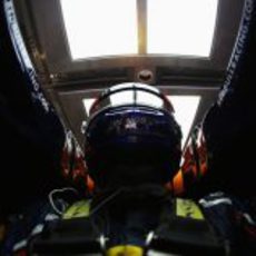 Imagen de Webber desde dentro del 'cockpit' del RB8