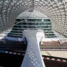 Vista desde el puente del hotel de Yas Marina