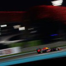 Sebastian Vettel busca otra 'pole' en Yas Marina 2012