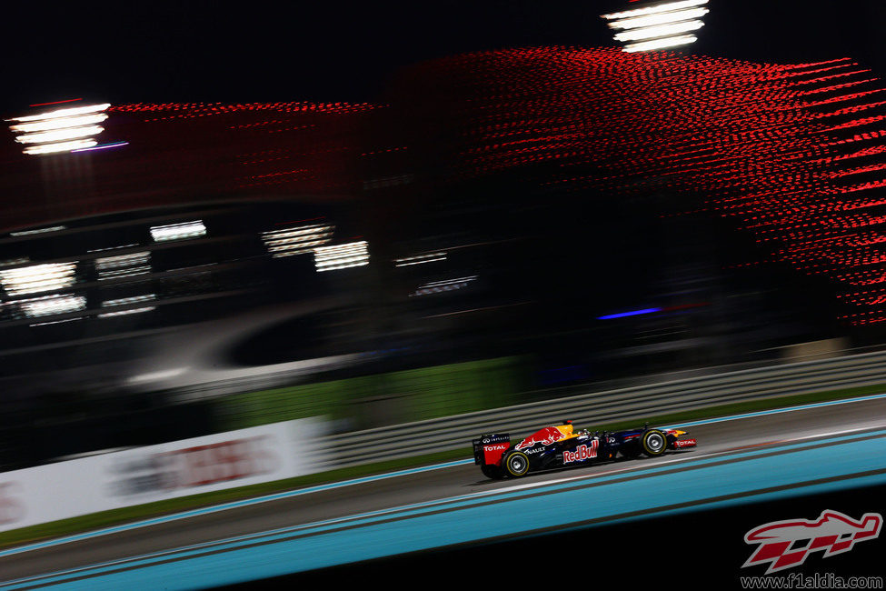 Sebastian Vettel busca otra 'pole' en Yas Marina 2012