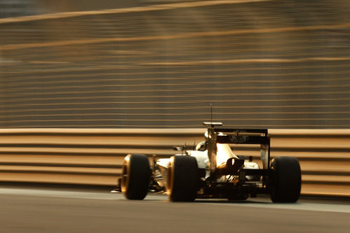 Giedo van der Garde en el Caterham en los test de Abu Dabi 2012