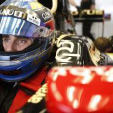 Nicolas Prost rodó con Lotus en la primera jornada de test