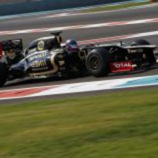 Nicolas Prost terminó quinto en la primera jornada de los test en Abu Dabi