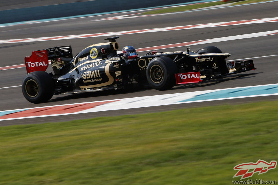 Nicolas Prost terminó quinto en la primera jornada de los test en Abu Dabi