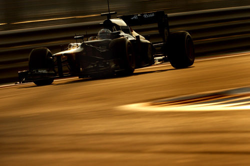 Giedo van der Garde acabó último en la primera jornada de test