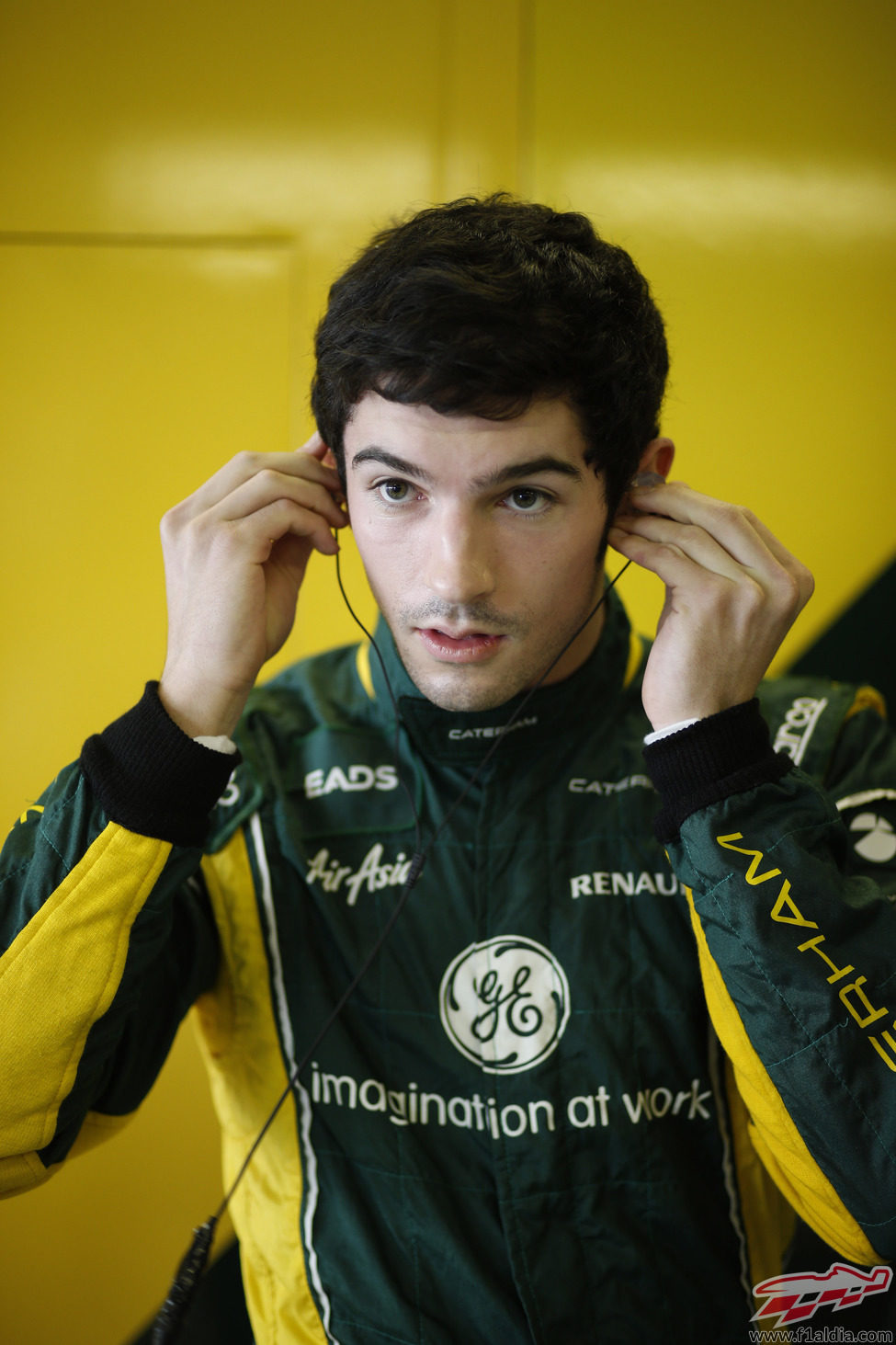 Alexander Rossi se prepara para rodar con Caterham en Abu Dabi