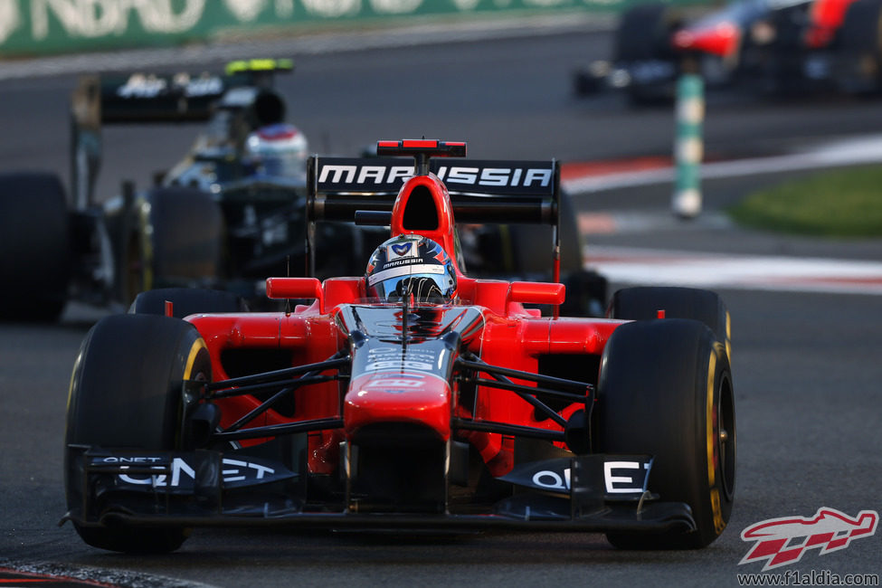 Timo GLock cruzó la meta en Yas Marina decimocuarto lugar 