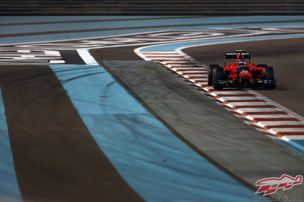 Charles Pic trata de mejorar sus tiempos en la carrera de Abu Dabi