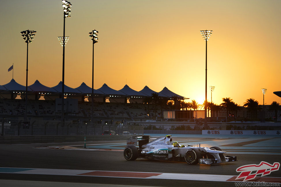 Nico Rosberg logró pasar a la Q3 en Abu Dabi