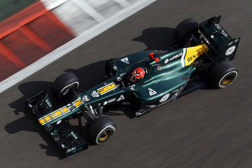 Heikki Kovalainen rueda en los Libres 3 del sábado en Abu Dabi