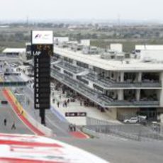 El 'pit lane' desde la curva 1 de Austin