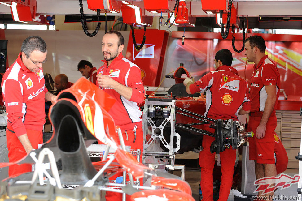 Trabajo en el box de Ferrari