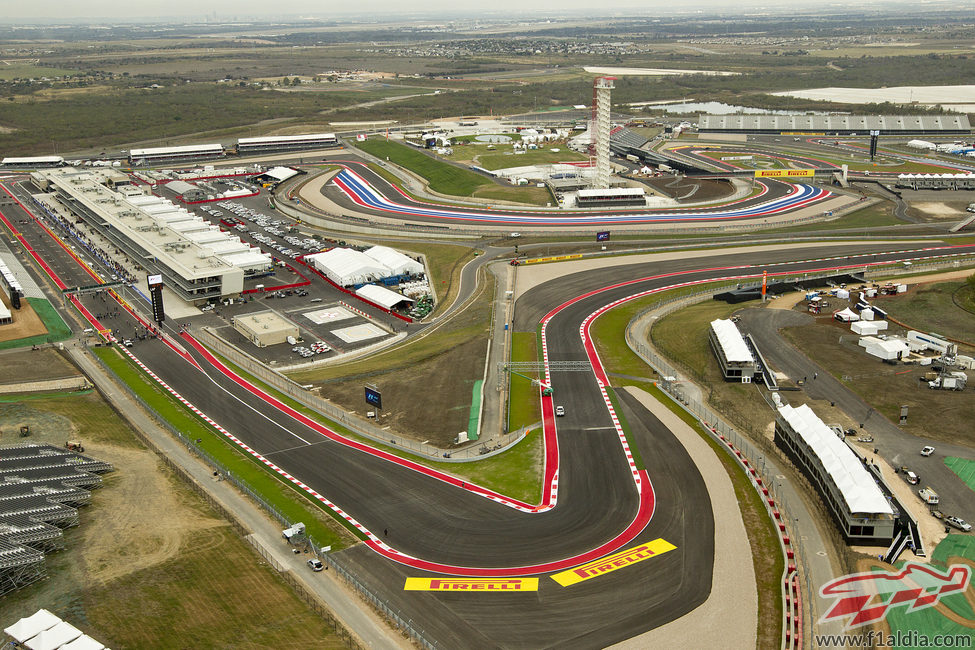 Vista aérea de la primera curva del Circuito de las Américas