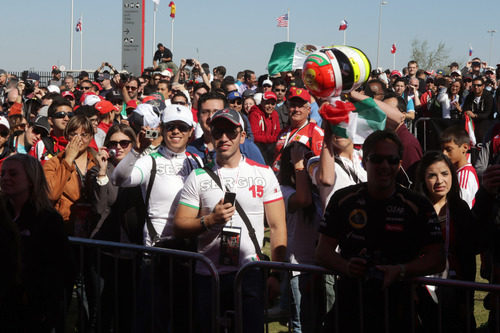 Los fans de Sergio Pérez en Austin