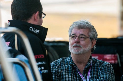 George Lucas habla con Eric Boullier en el Circuito de las Américas