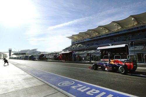 Sebastian Vettel sale de boxes en Austin 2012