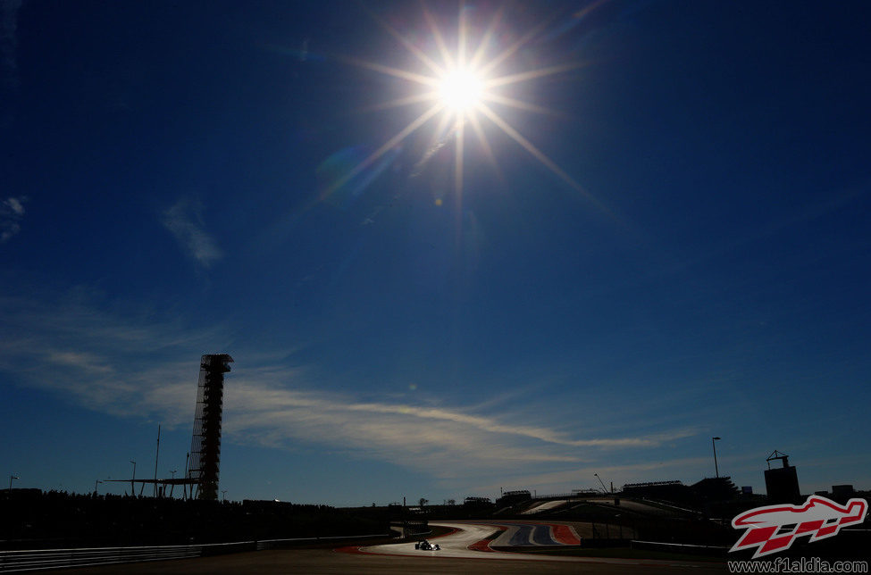 El sol luce sobre el Circuito de las Américas