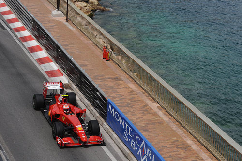 Raikkonen junto al mar