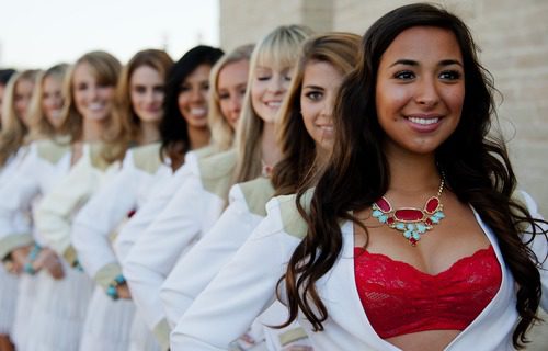 'Pit babes' del GP de Estados Unidos muy sonrientes