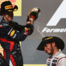 Vettel moja a Hamilton en el podio de Austin