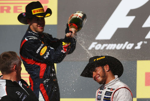 Vettel moja a Hamilton en el podio de Austin