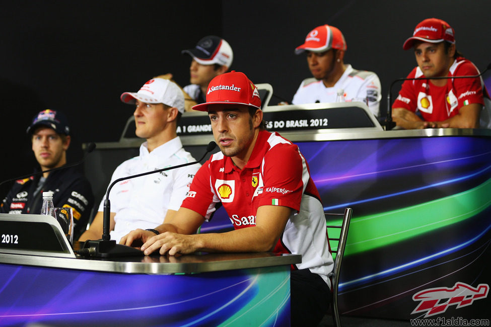 Rueda de prensa de la FIA del jueves en el GP de Brasil 2012