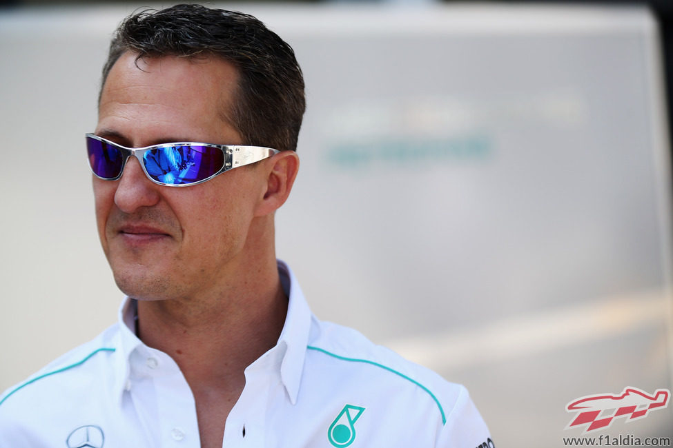 Michael Schumacher llega al circuito de Interlagos