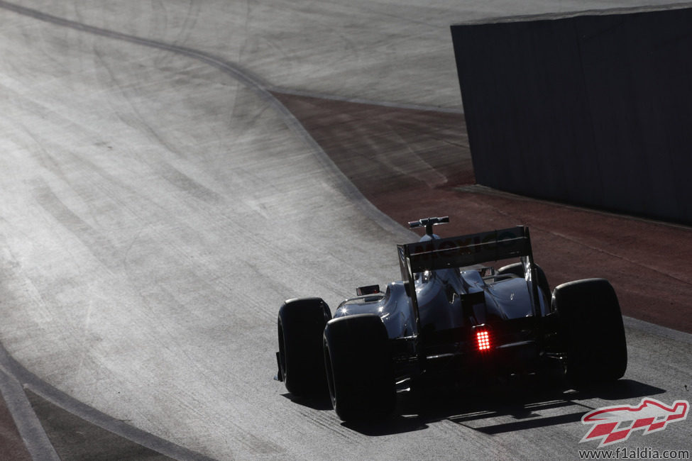 Sergio Pérez empuja su C31 en el Circuito de las Américas