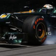 Giedo van der Garde con los neumáticos prototipo de Pirelli para 2013