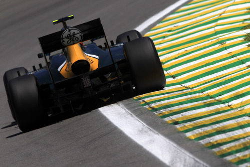 Trasera de uno de los Caterham en Interlagos 2012