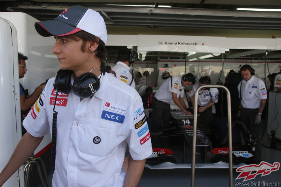 Esteban Gutiérrez será piloto titular de Sauber en 2013