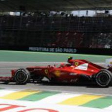 Felipe Massa mostró buen ritmo en los primeros libres del GP de Brasil 2012