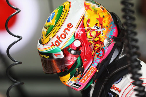 Casco especial de Lewis Hamilton para Brasil 2012