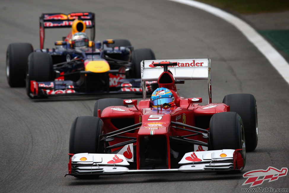 Alonso y Vettel juntos en los libres 3 de Interlagos