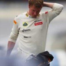 Kimi Räikkönen vuelve a boxes andando en Brasil