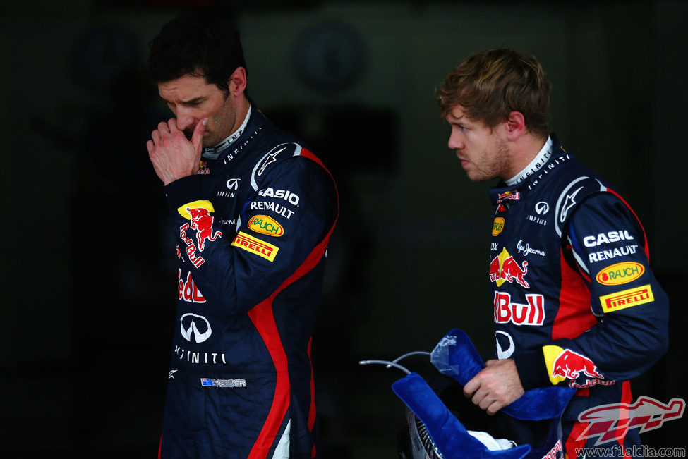 Mark Webber y Sebastian Vettel tras la sesión de clasificación