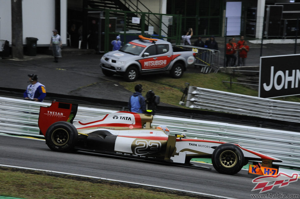 Narain Karthikeyan logró terminar el GP de Brasil 2012