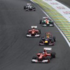 Fernando Alonso y Felipe Massa progresan tras la salida del GP de Brasil 2012