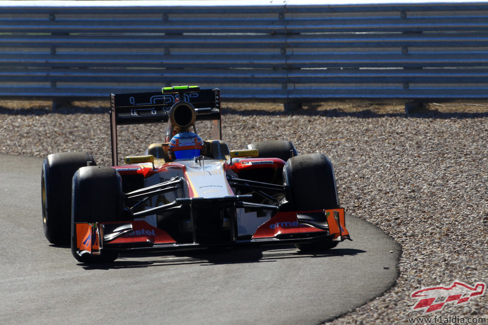 Narain Karthikeyan rueda en la Q1 de la clasificación