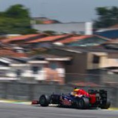 Sebastian Vettel comienza el fin de semana en Brasil